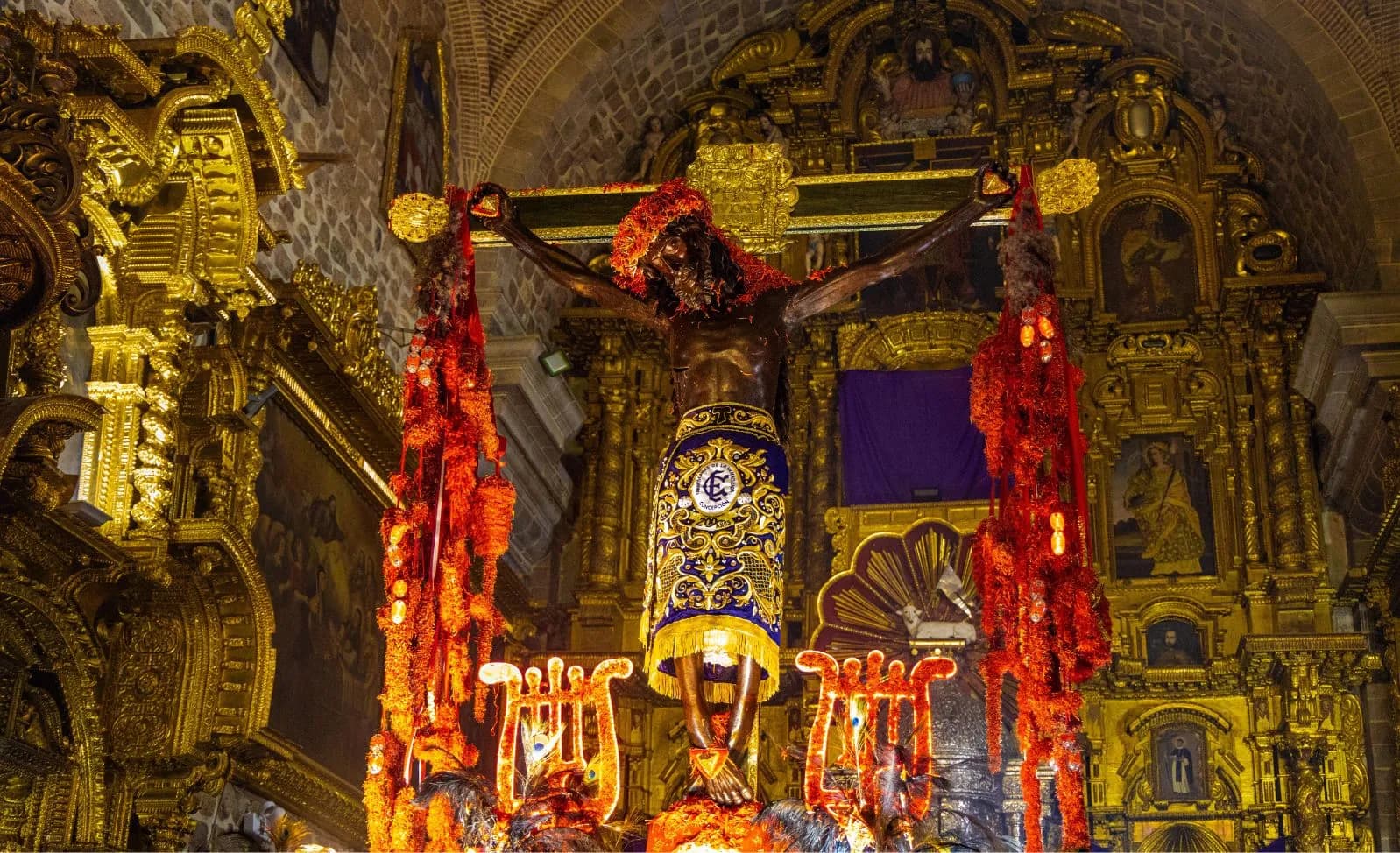 Resurrección: La Luz en la Catedral